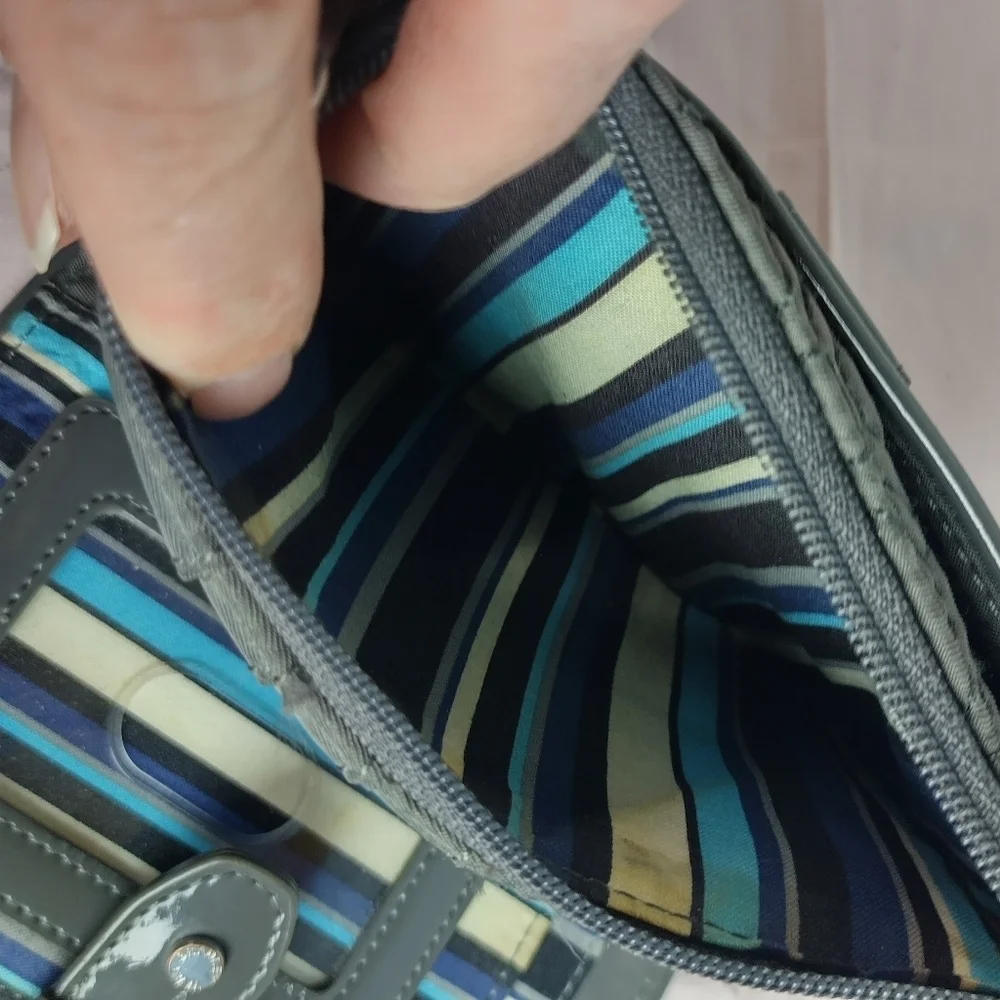 Vera Bradley Gray Quilted Organizer Wallet Magnetic Snap Closure